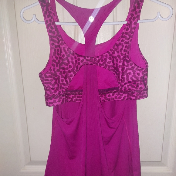 NWOT Lululemon Tank 8 - Picture 5 of 6
